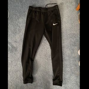 Men’s Nike Dri-fit sweatpants. Size Medium.